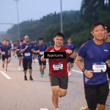 Runner Photo 7375390