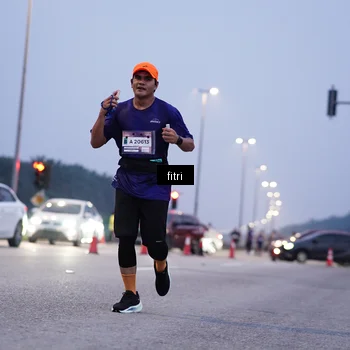Runner Photo 7375398