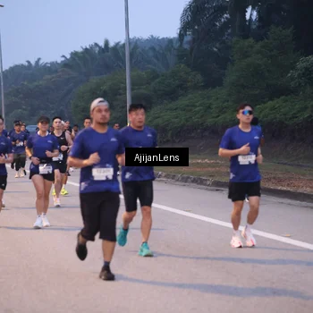 Runner Photo 7375400