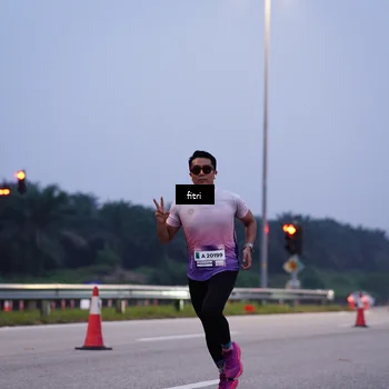 Runner Photo 7375406