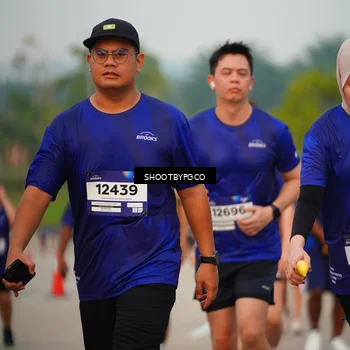 Runner Photo 7375409