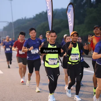 Runner Photo 7375414