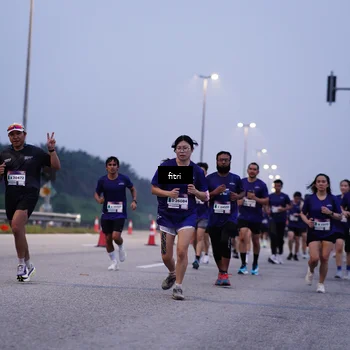 Runner Photo 7375419
