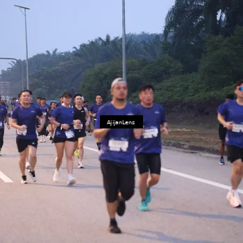 Runner Photo 7375429