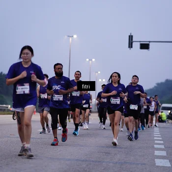 Runner Photo 7375436