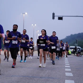 Runner Photo 7375437