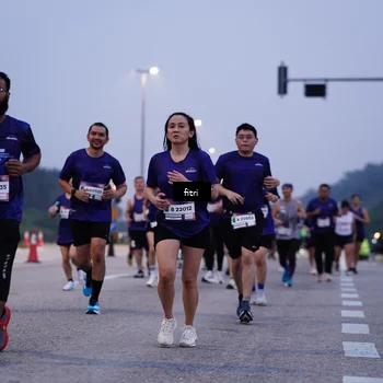 Runner Photo 7375449