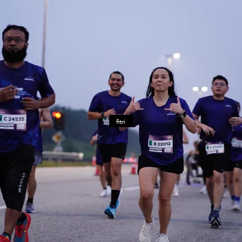 Runner Photo 7375451