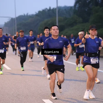 Runner Photo 7375470