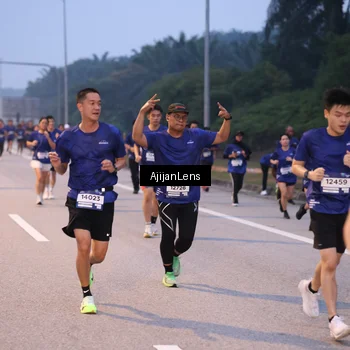 Runner Photo 7375544