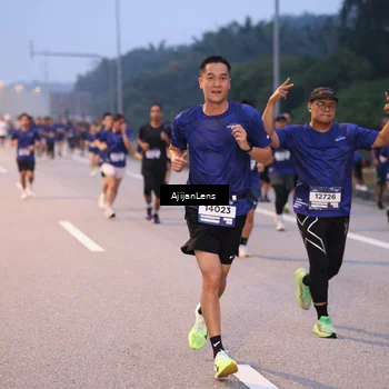 Runner Photo 7375554
