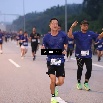 Runner Photo 7375566