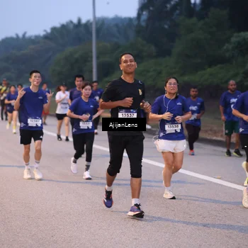 Runner Photo 7375595