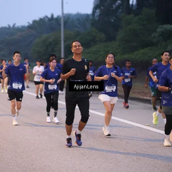 Runner Photo 7375596