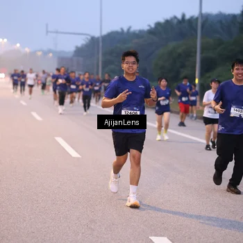 Runner Photo 7375641