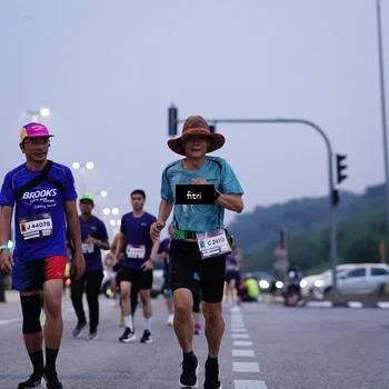Runner Photo 7375687