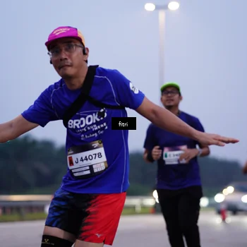 Runner Photo 7375708