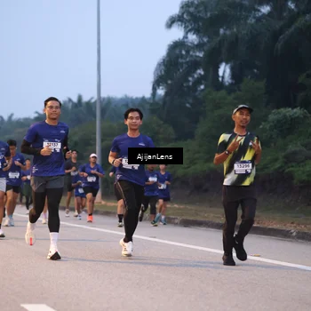 Runner Photo 7375709