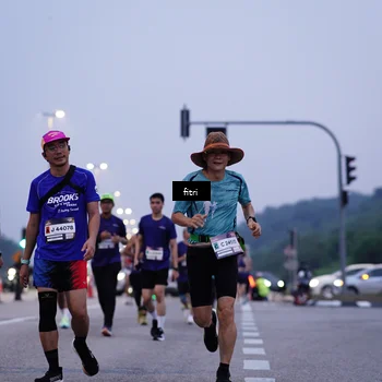 Runner Photo 7375710