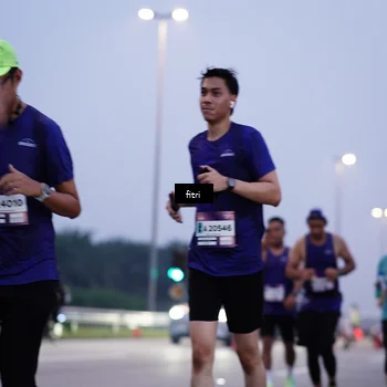 Runner Photo 7375717