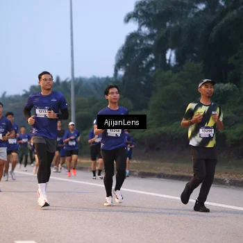 Runner Photo 7375725