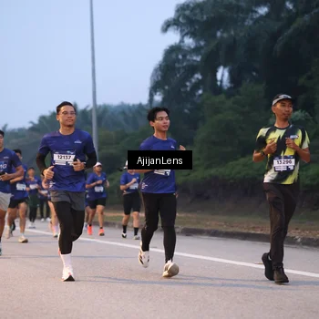 Runner Photo 7375728