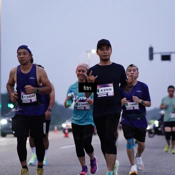 Runner Photo 7375743