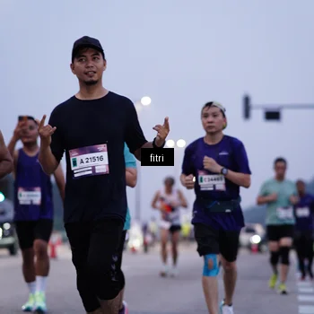 Runner Photo 7375750