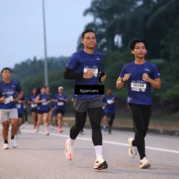 Runner Photo 7375753