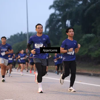 Runner Photo 7375755