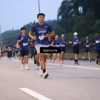 Runner Photo 7375756