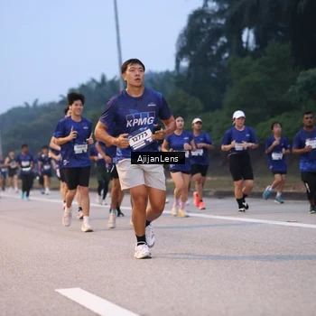 Runner Photo 7375758
