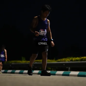 Runner Photo 7375765