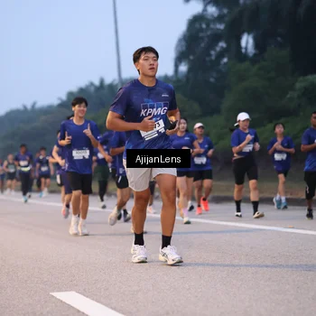 Runner Photo 7375768