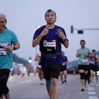 Runner Photo 7375780