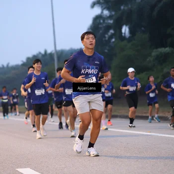 Runner Photo 7375787