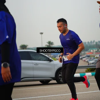 Runner Photo 7375795