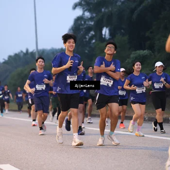 Runner Photo 7375798