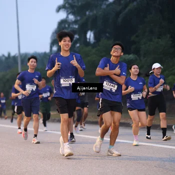 Runner Photo 7375800