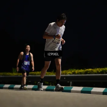 Runner Photo 7375850