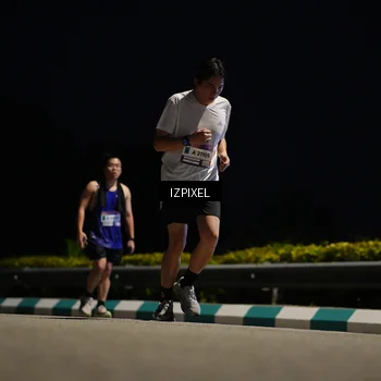 Runner Photo 7375856
