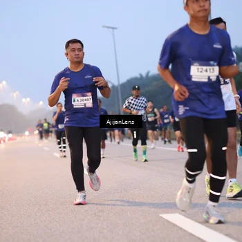 Runner Photo 7375858