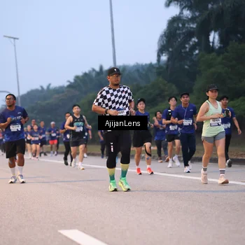 Runner Photo 7375863