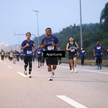 Runner Photo 7375892