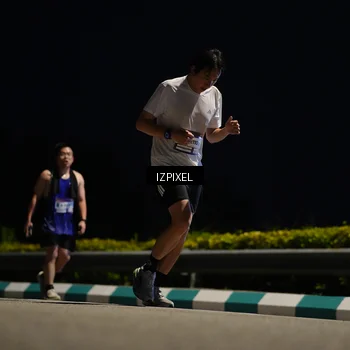 Runner Photo 7375894
