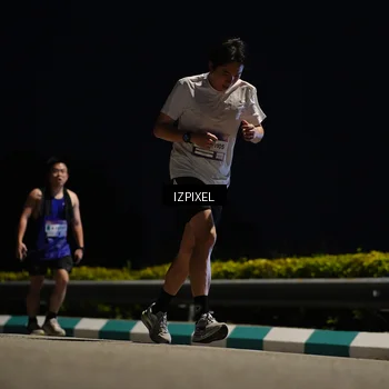 Runner Photo 7375896