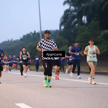 Runner Photo 7375902