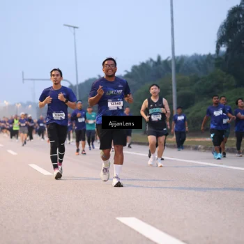 Runner Photo 7375919