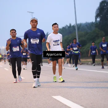 Runner Photo 7375923