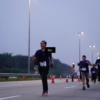 Runner Photo 7375931